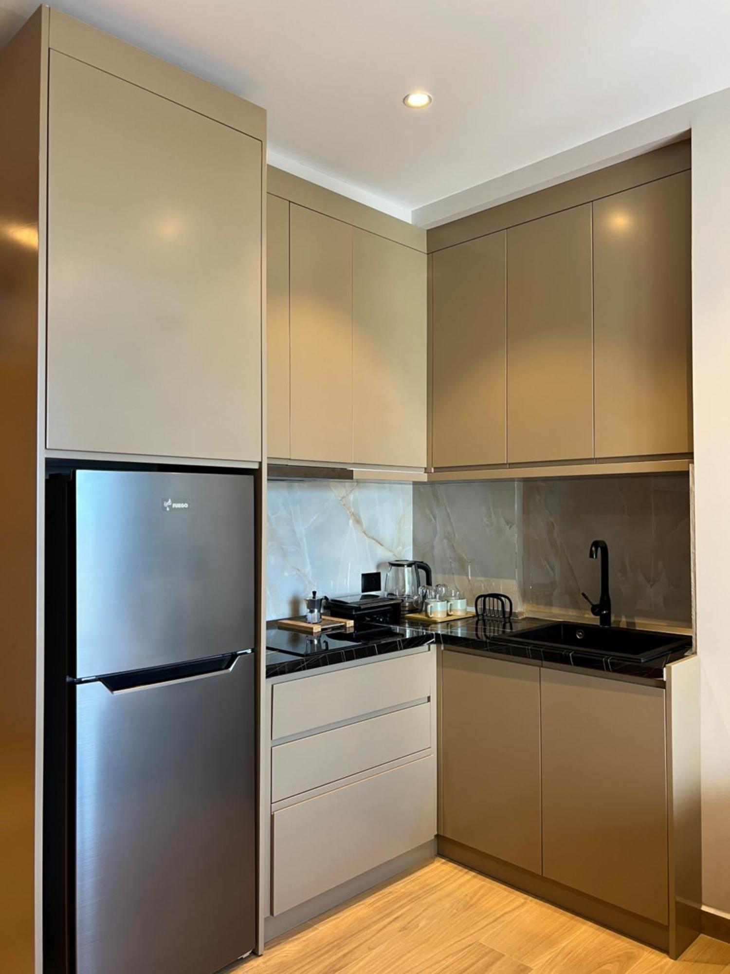 Coastline Luxury Apart Hotel Golem  Exterior foto